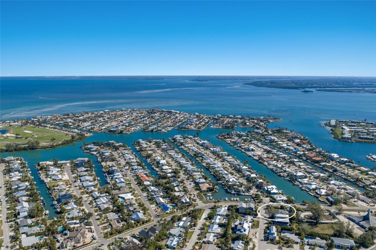 419 Clark Drive, Holmes Beach, FL 34217 Photo