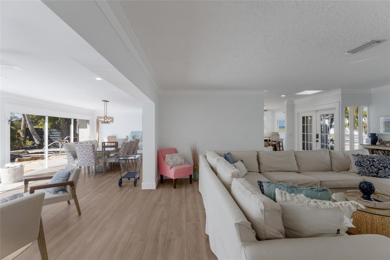 419 Clark Drive, Holmes Beach, FL 34217 Photo