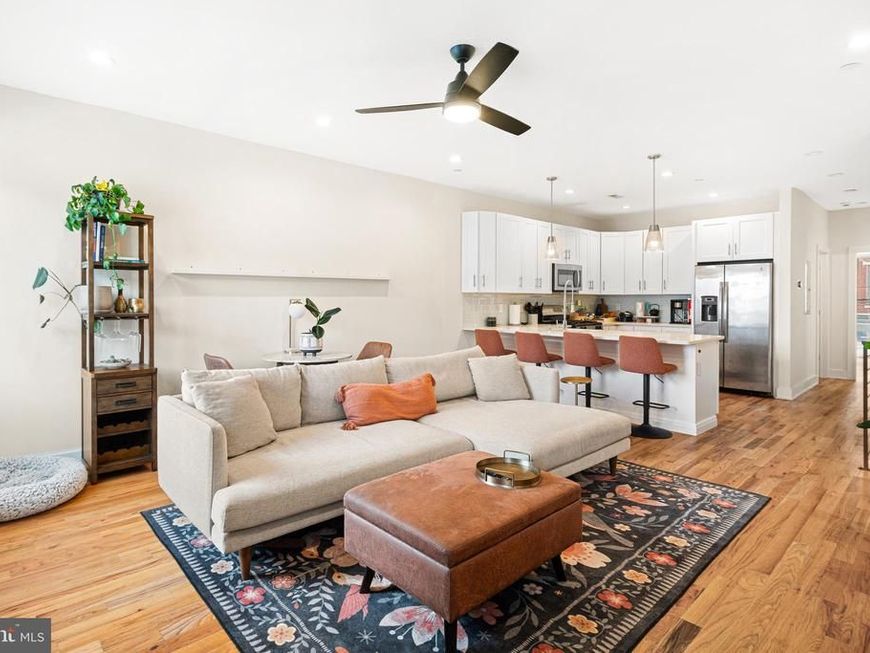 1215 N 5th Street, Unit 2, Philadelphia, PA 19122 Main Photo