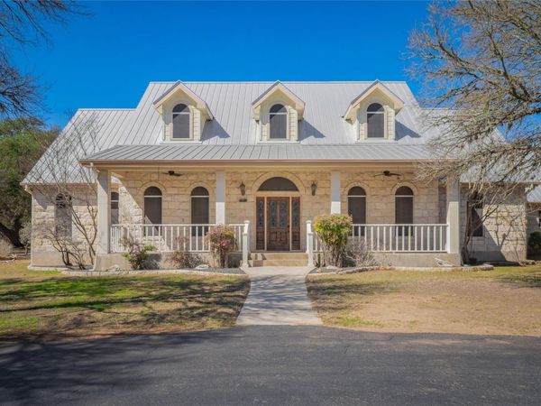 2910 Paso Del Robles , San Marcos, TX 78666