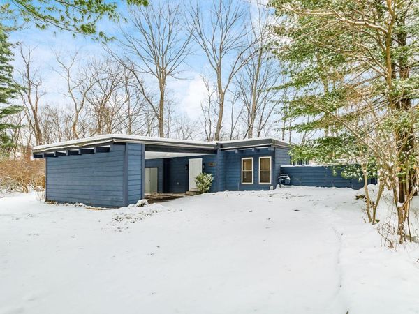 390 Lenappe Drive , Columbus, OH 43214