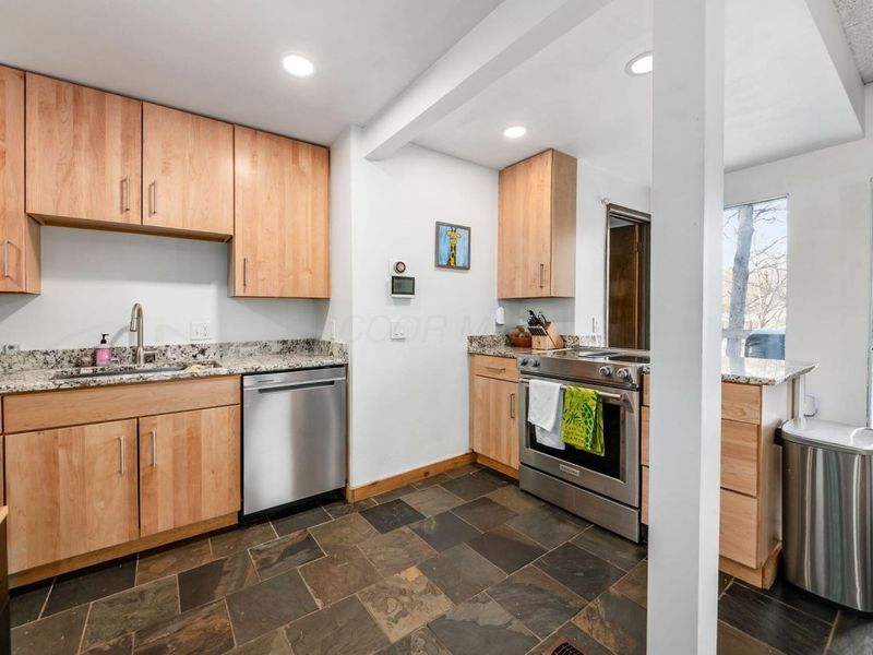 390 Lenappe Drive, Columbus, OH 43214 Photo 27