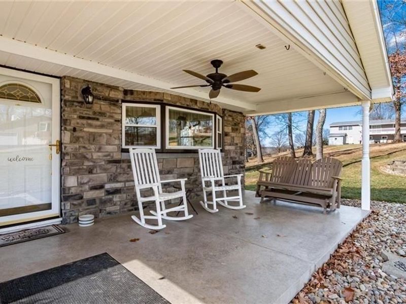 3965 Dorothy Drive, Zanesville, OH 43701 Photo 2