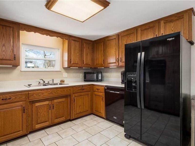 3965 Dorothy Drive, Zanesville, OH 43701 Photo 6