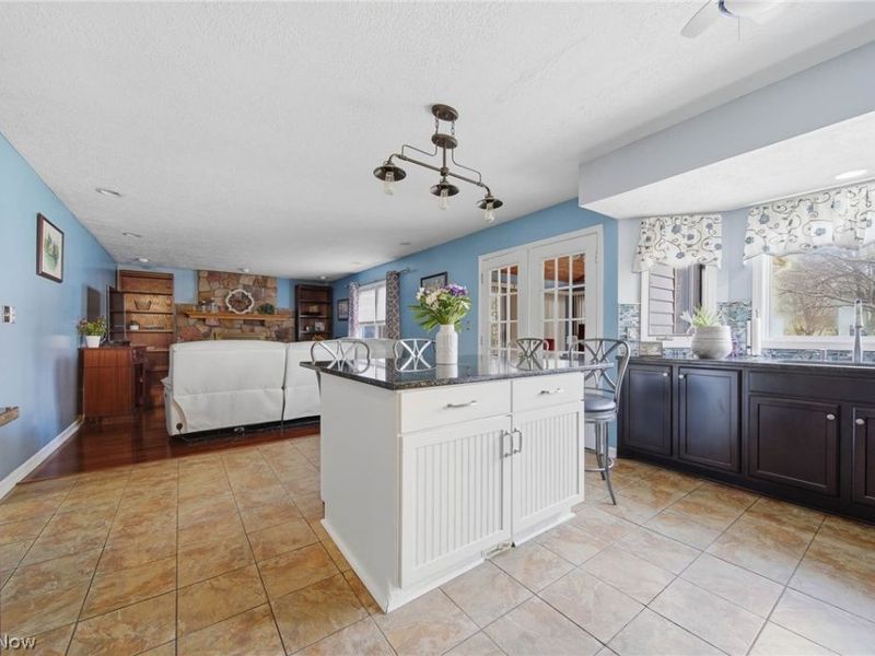 5856 Linder Circle NE, Canton, OH 44721 Photo 10