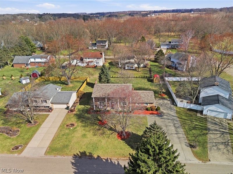 5856 Linder Circle NE, Canton, OH 44721 Photo 2