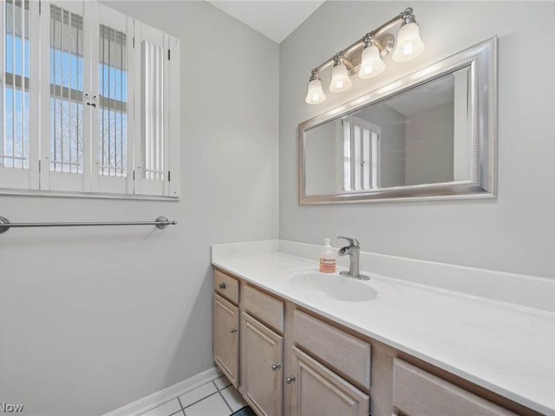 5856 Linder Circle NE, Canton, OH 44721 Photo 22