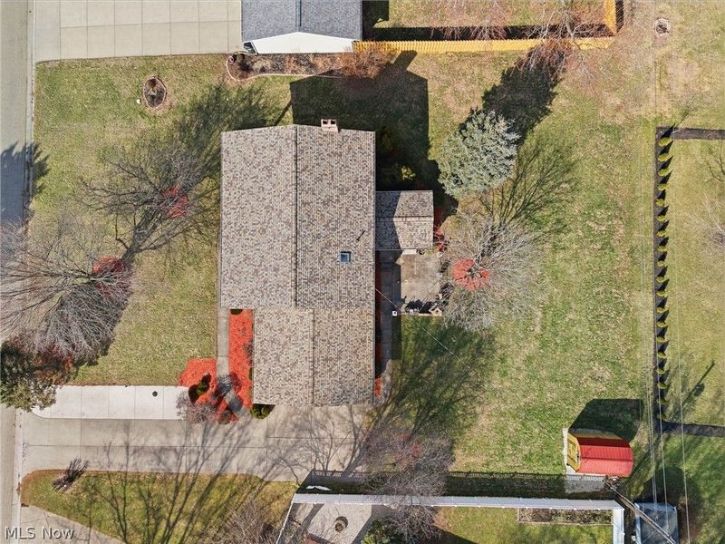 5856 Linder Circle NE, Canton, OH 44721 Photo 3