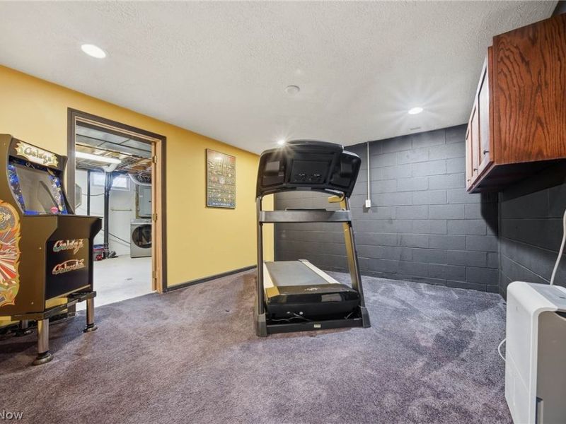 5856 Linder Circle NE, Canton, OH 44721 Photo 35