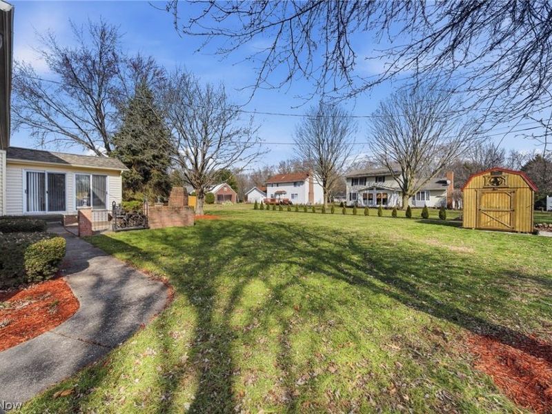 5856 Linder Circle NE, Canton, OH 44721 Photo 38