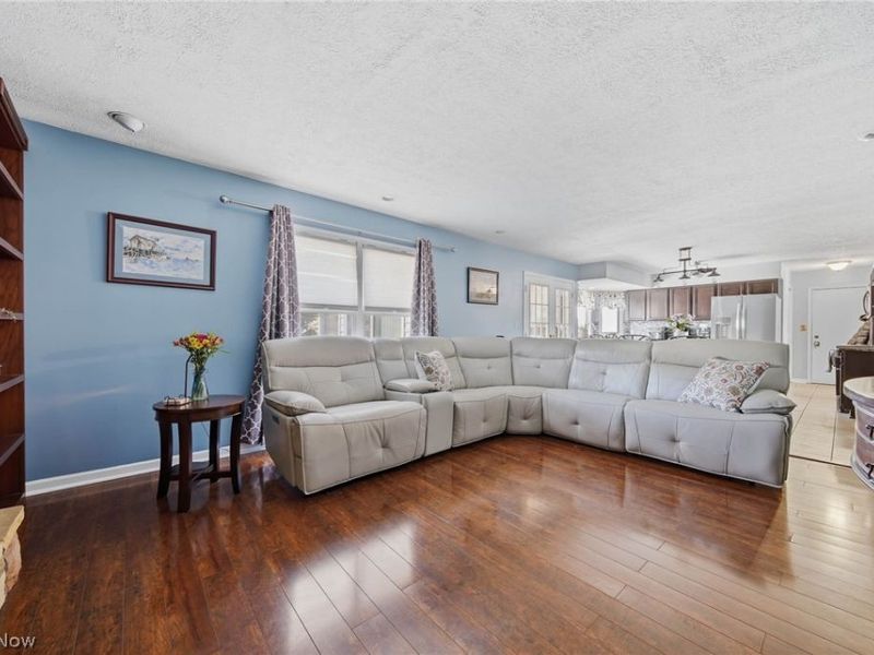 5856 Linder Circle NE, Canton, OH 44721 Photo 6