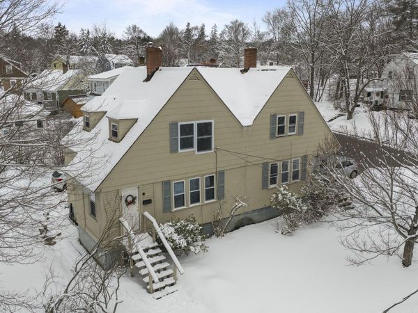 13 Oxford Street, Sanford, ME 04073