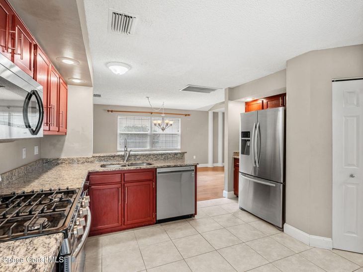 1792 Nicklaus Drive, Melbourne, FL 32935