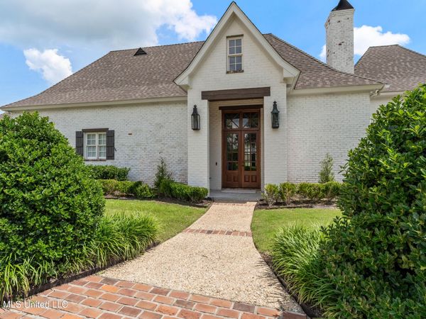25 Sunset Hill, Hattiesburg, MS 39402