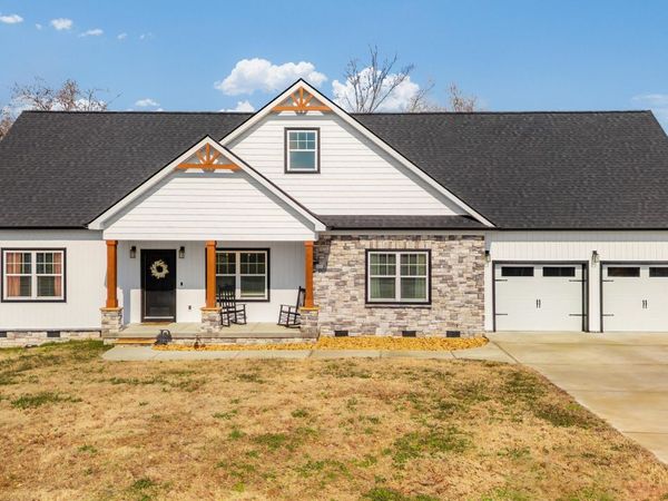 9425 Bayview Road, Soddy Daisy, TN 37379