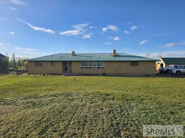 5566 W 49th N, IDAHO FALLS, ID 83202
