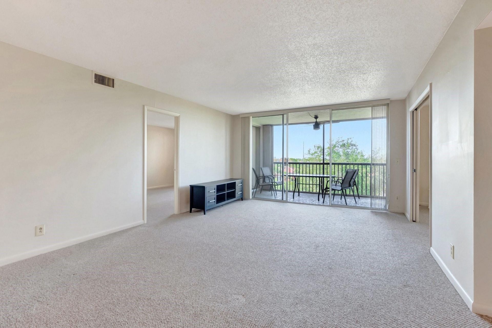 5260 NW 2nd Avenue, Unit 504, Boca Raton, FL 33487 Photo