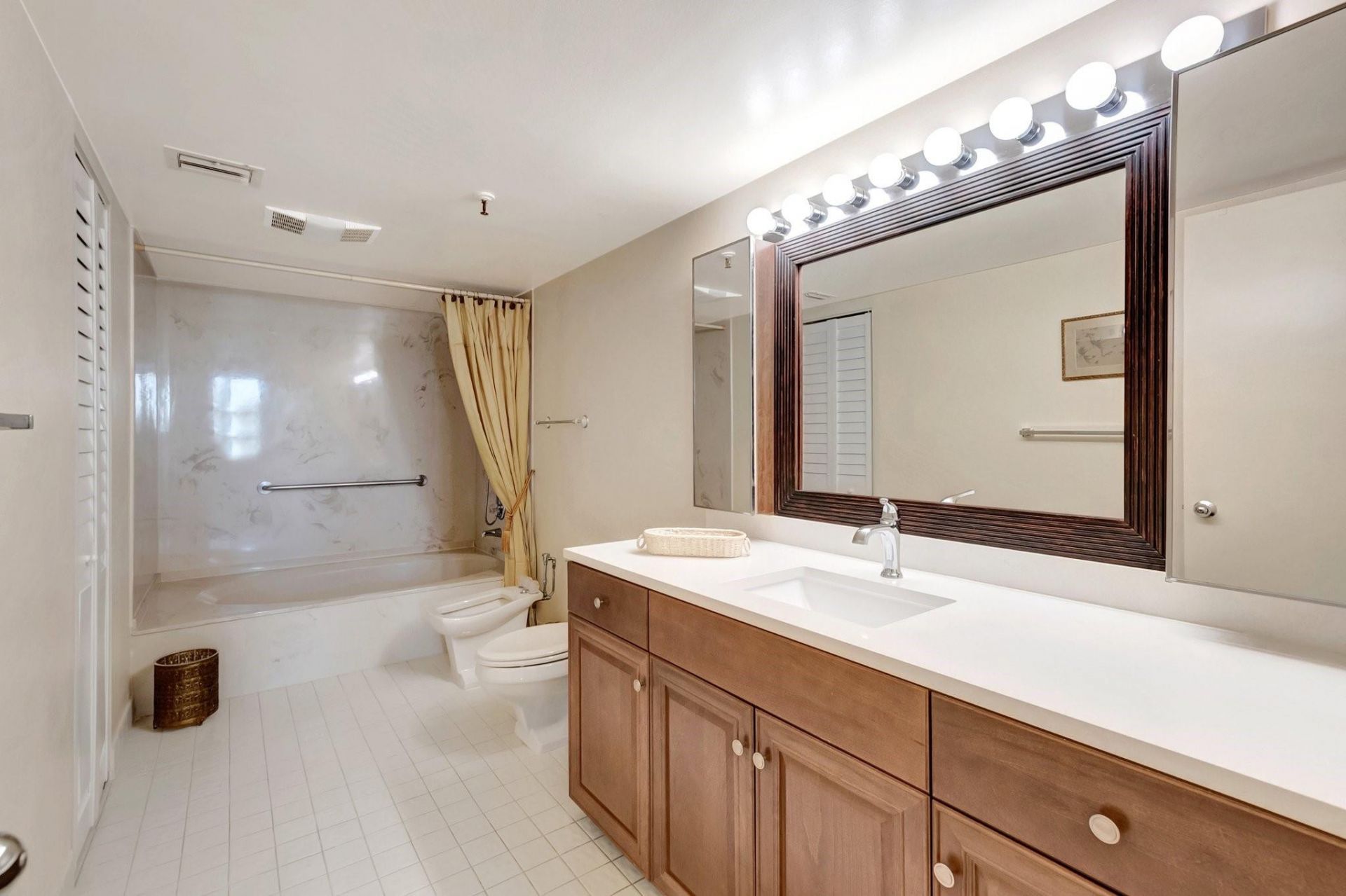 5260 NW 2nd Avenue, Unit 504, Boca Raton, FL 33487 Photo