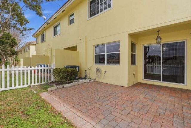 1218 Imperial Lake Road, West Palm Beach, FL 33413 Photo
