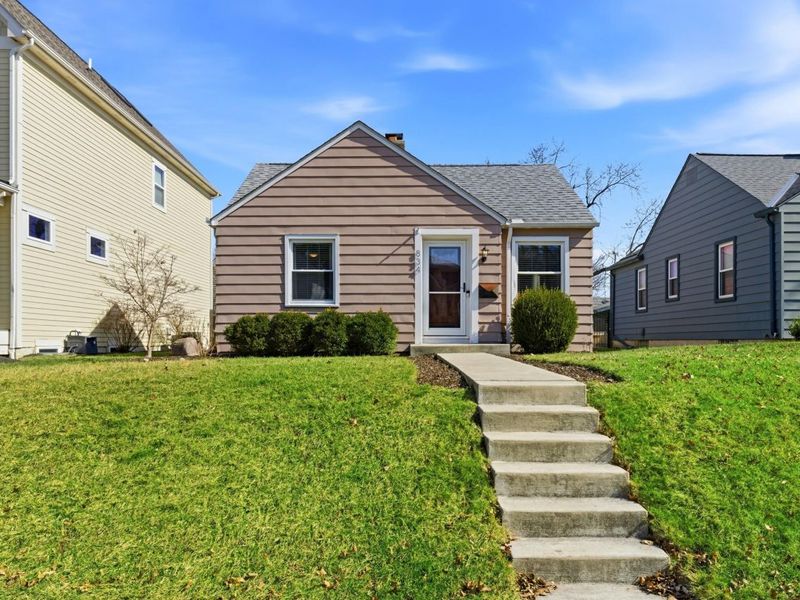 834 Gladden Road, Columbus, OH 43212 Photo 1