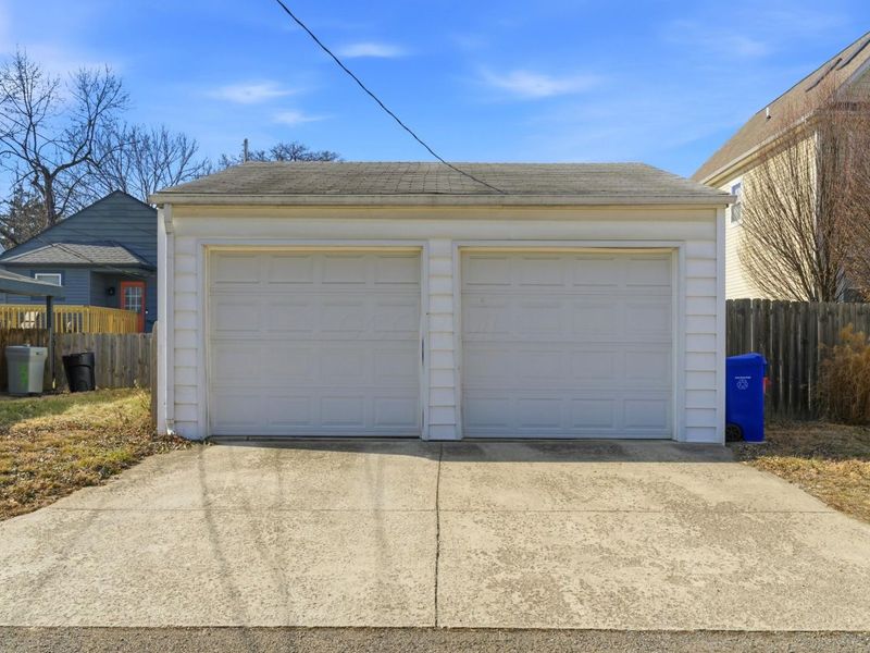 834 Gladden Road, Columbus, OH 43212 Photo 32