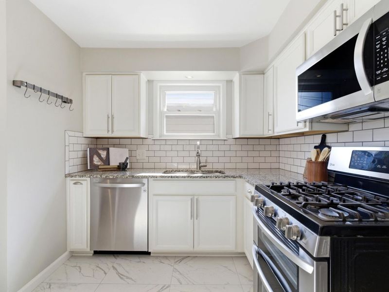 834 Gladden Road, Columbus, OH 43212 Photo 8