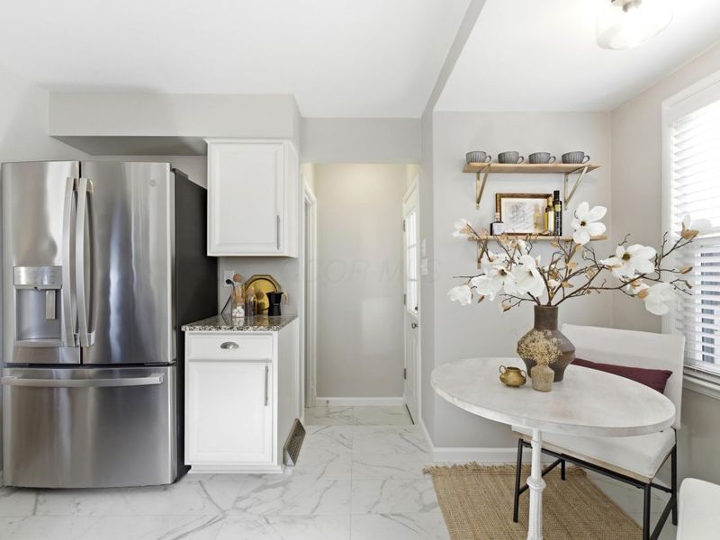 834 Gladden Road, Columbus, OH 43212 Photo 9