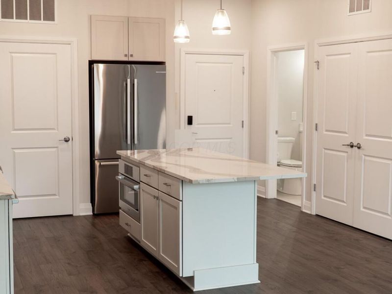 6633 Dale Drive , Unit 419, Dublin, OH 43017 Photo 4