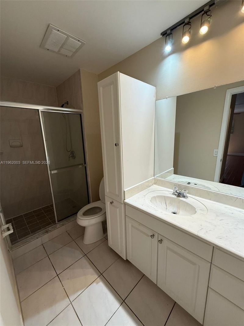 3326 Farragut St , Unit 6D, Hollywood, FL 33021 Photo