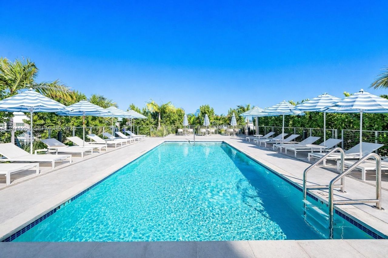 10281 W Bay Harbor Dr, Unit 505, Bay Harbor Islands, FL 33154 Photo