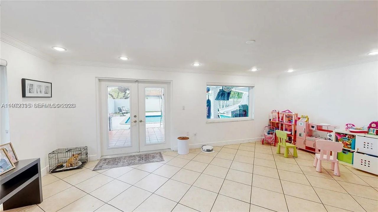 13821 SW 14th St, Miami, FL 33184 Photo