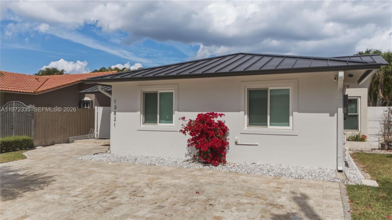 13821 SW 14th St, Miami, FL 33184 Photo