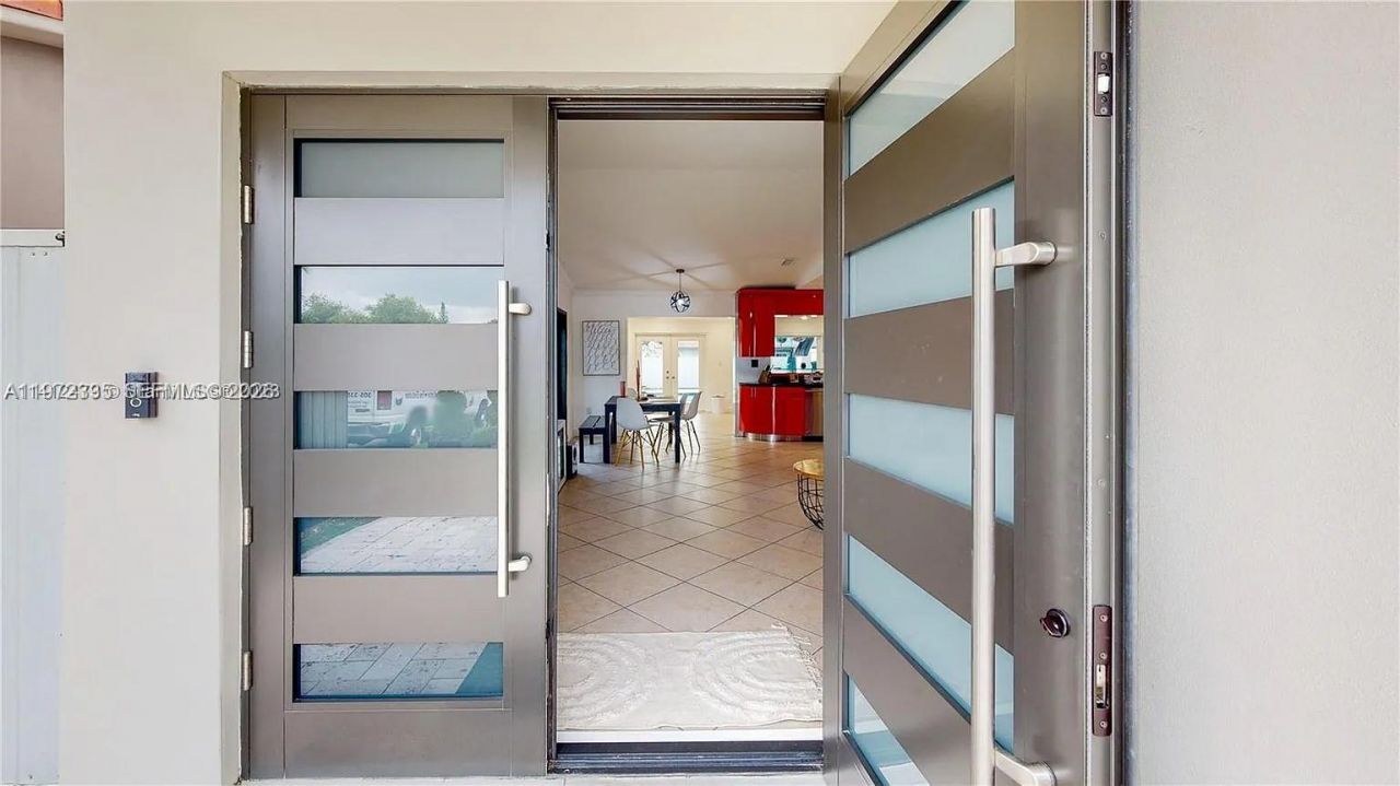 13821 SW 14th St, Miami, FL 33184 Photo