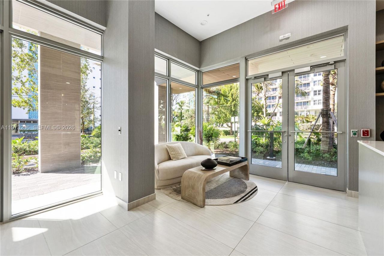10281 W Bay Harbor Dr, Unit 202, Bay Harbor Islands, FL 33154 Photo