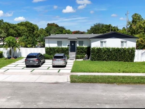 2401 SW 83rd Ave, Miami, FL 33155