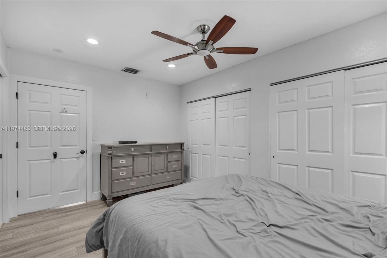 42 W 44th St, Hialeah, FL 33012 Photo