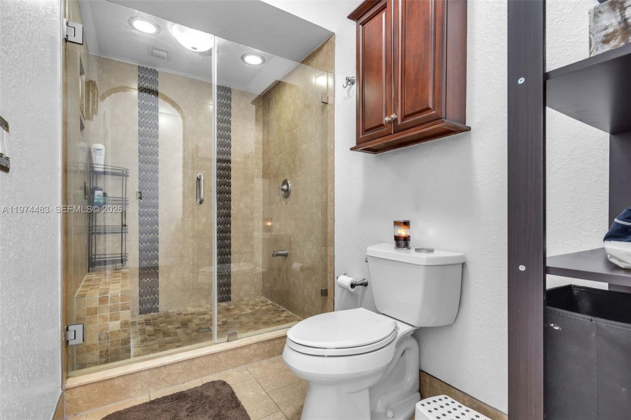 42 W 44th St, Hialeah, FL 33012 Photo