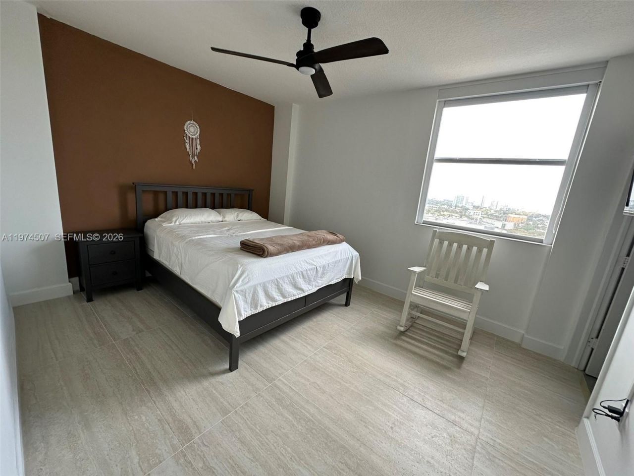 1 Glen Royal Pkwy, Unit 1613, Miami, FL 33125 Photo