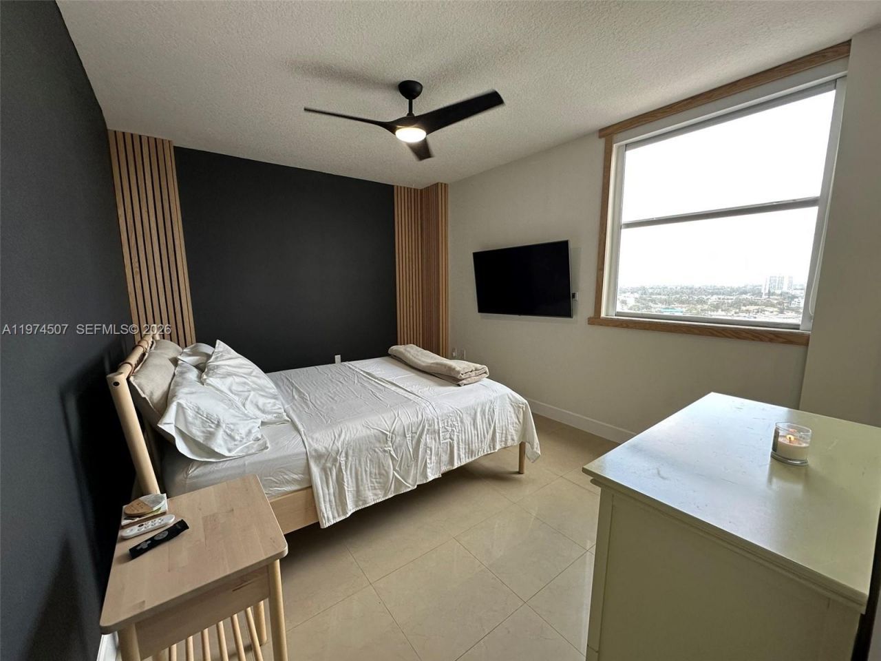 1 Glen Royal Pkwy, Unit 1613, Miami, FL 33125 Photo