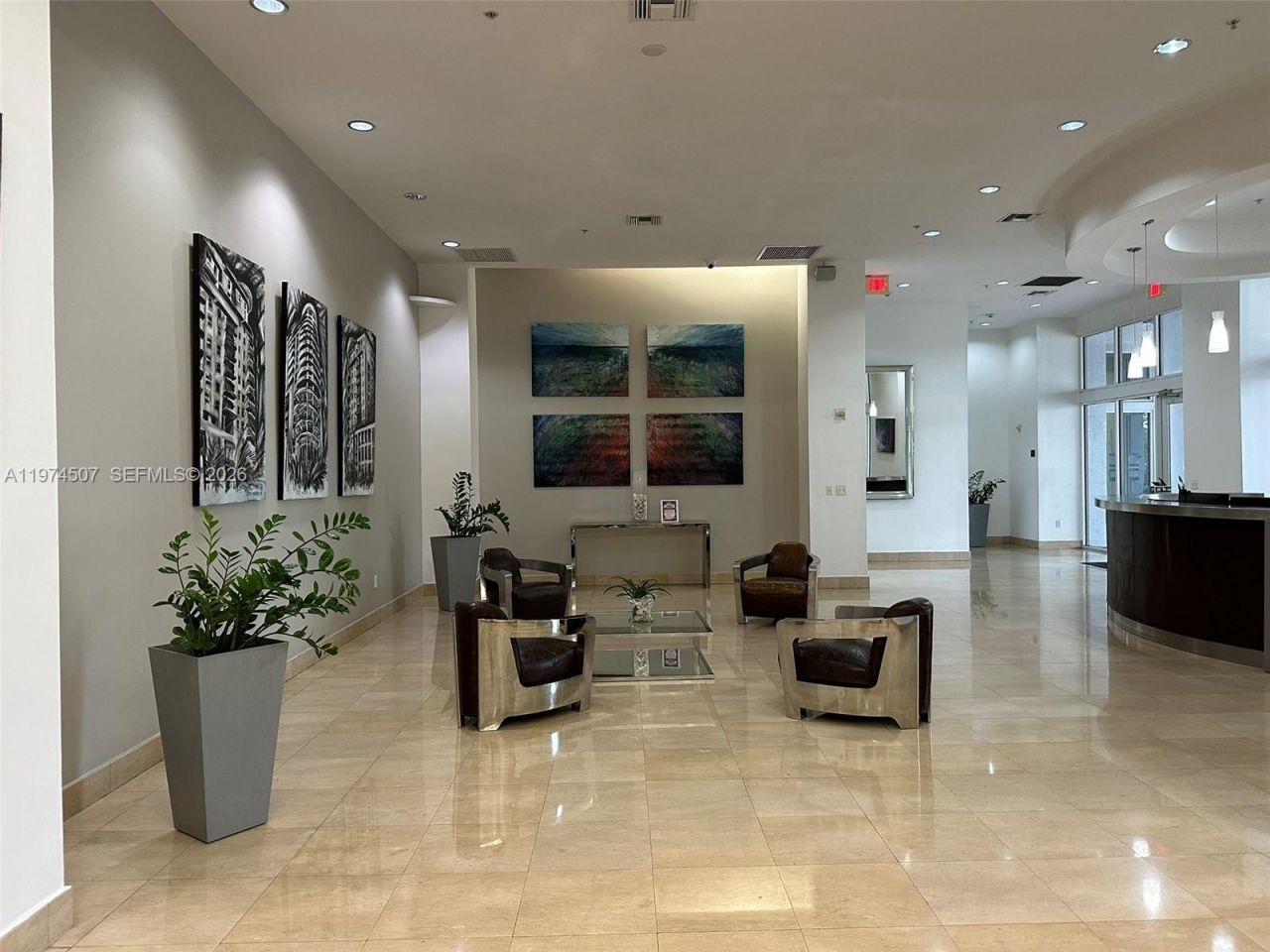 1 Glen Royal Pkwy, Unit 1613, Miami, FL 33125 Photo