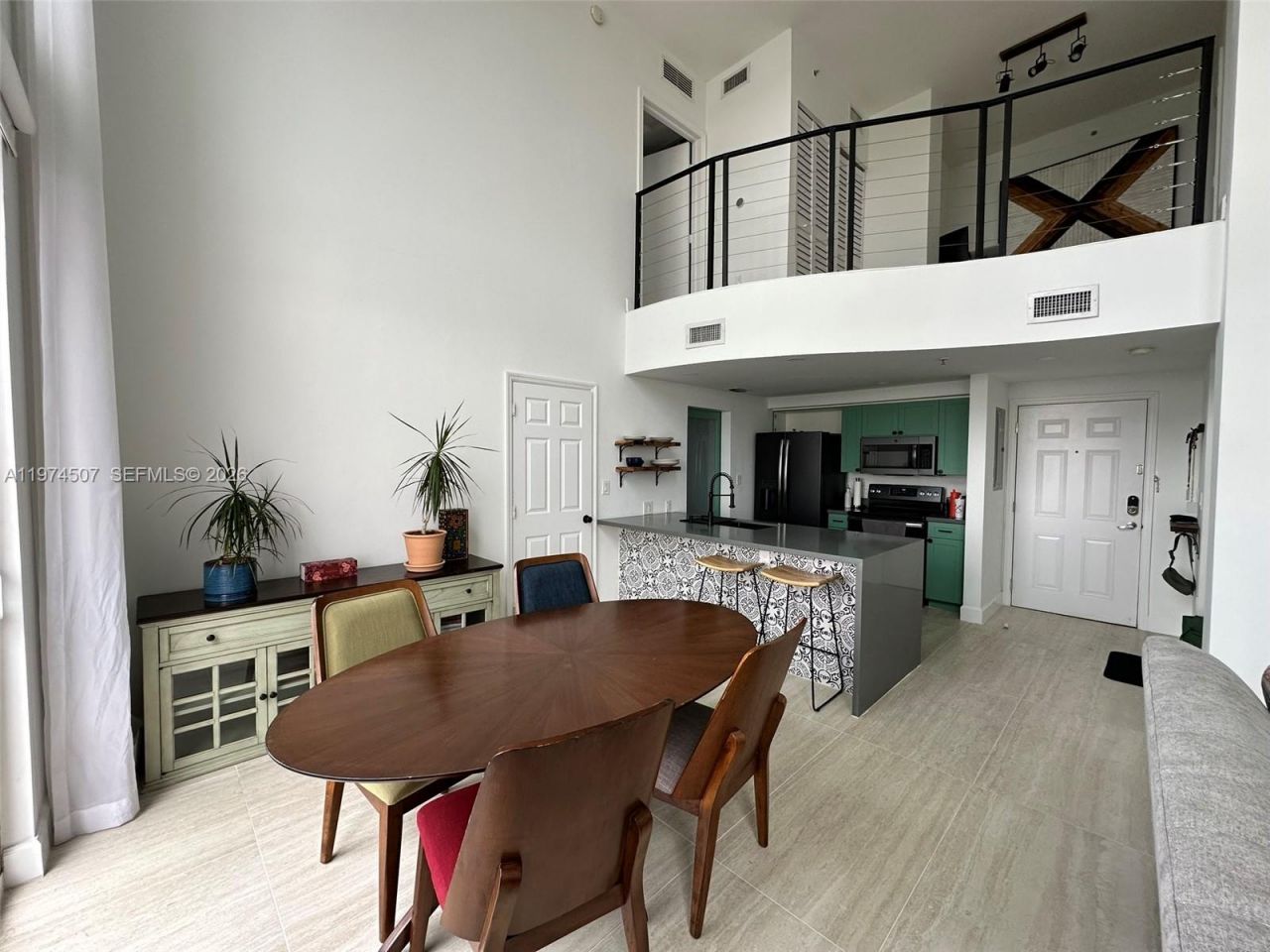 1 Glen Royal Pkwy, Unit 1613, Miami, FL 33125 Photo