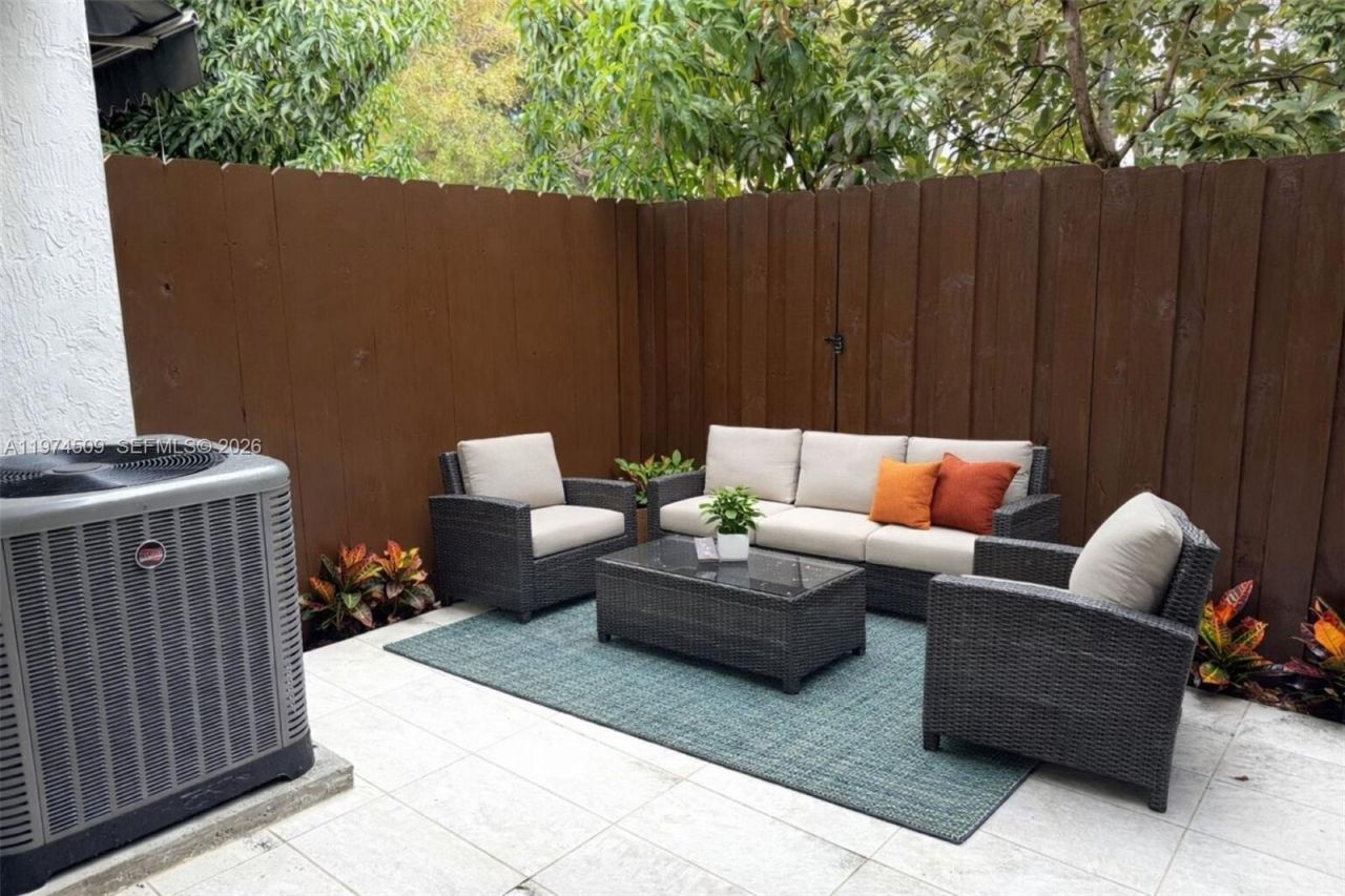 14224 SW 121st Pl, Unit 4, Miami, FL 33186 Photo