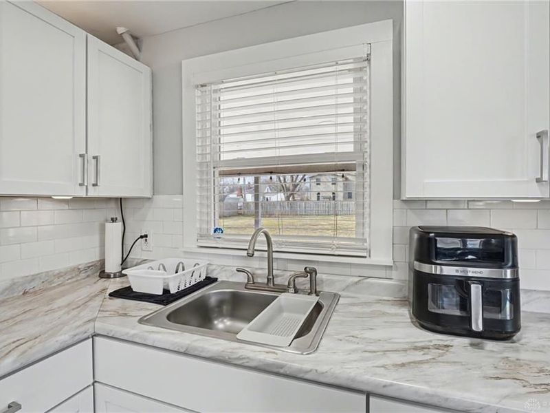 77 S Brown School Road, Vandalia, OH 45377 Photo 8