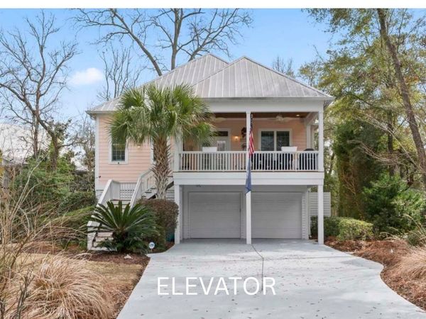 43 Cottage Dr., Murrells Inlet, SC 29576