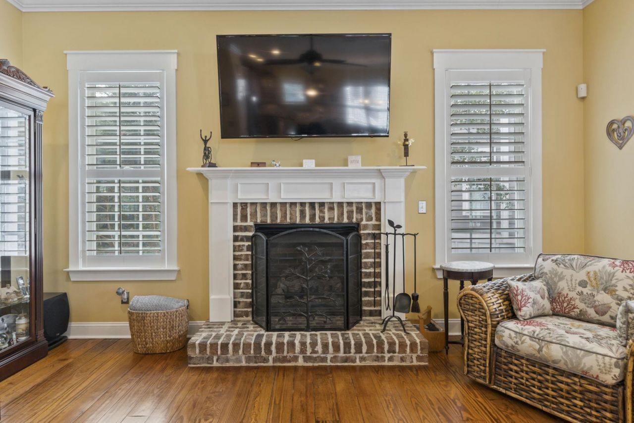 43 Cottage Dr.  Photo 11