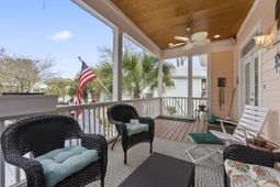 43 Cottage Dr. photo 4