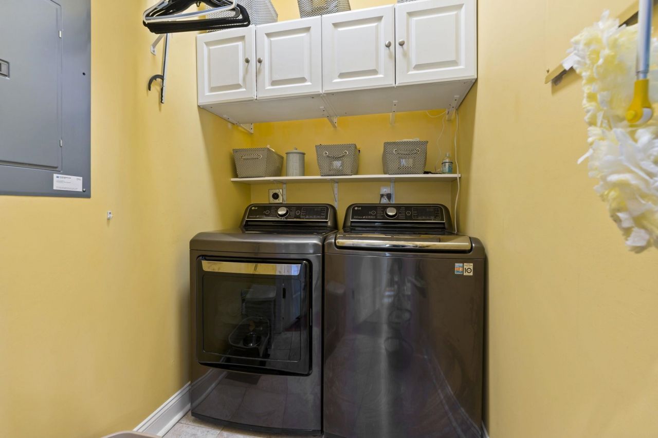 43 Cottage Dr. Photo 32