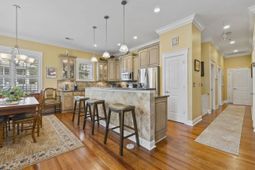 43 Cottage Dr.  photo 4