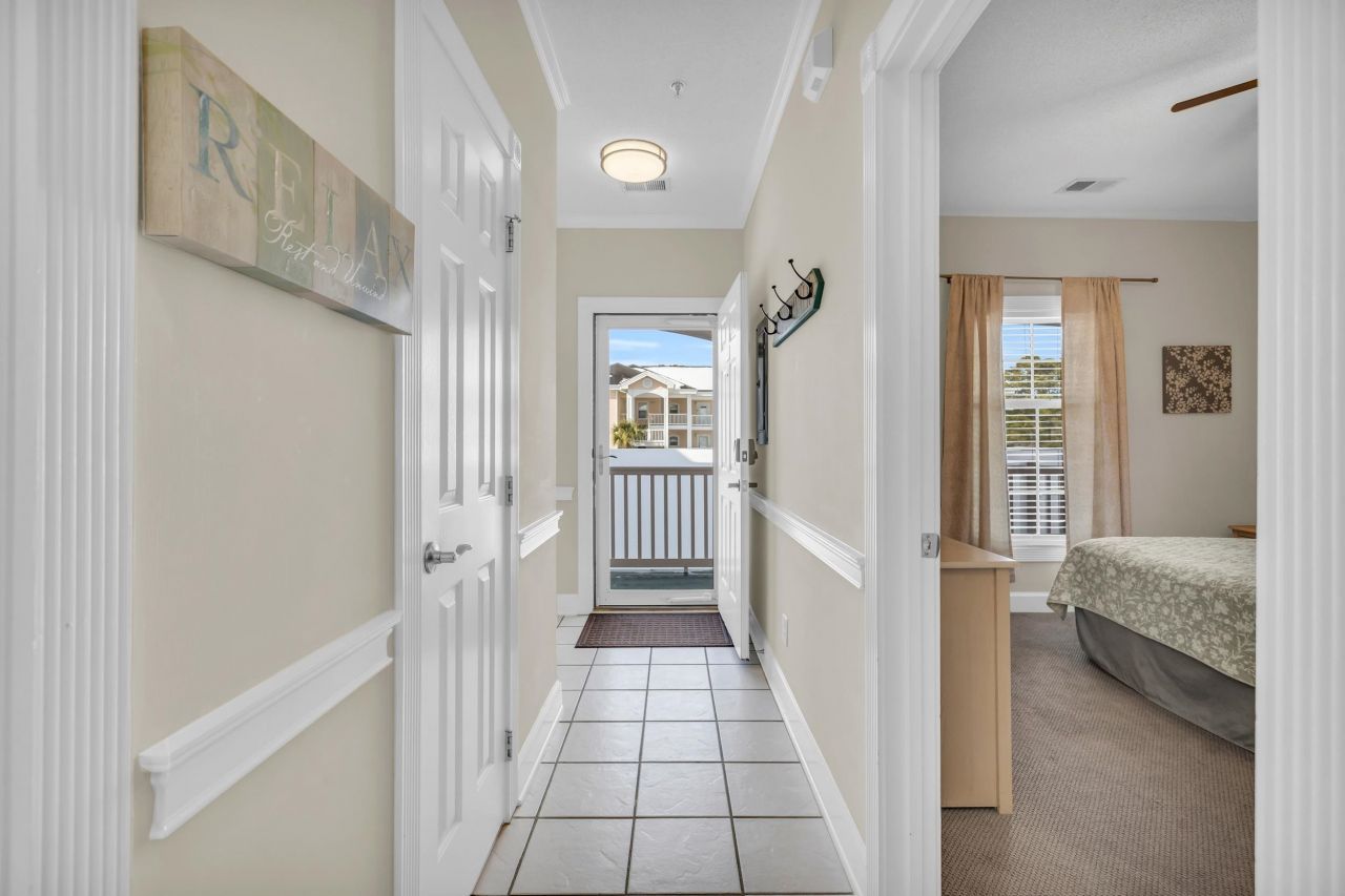 4846 Carnation Circle  Photo 6