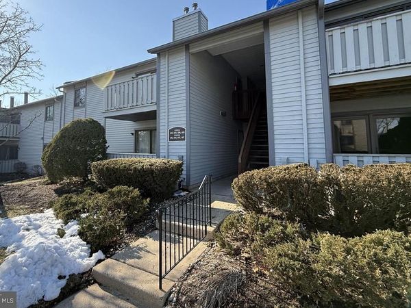 405 HICKORY COURT , LANSDALE, PA 19446